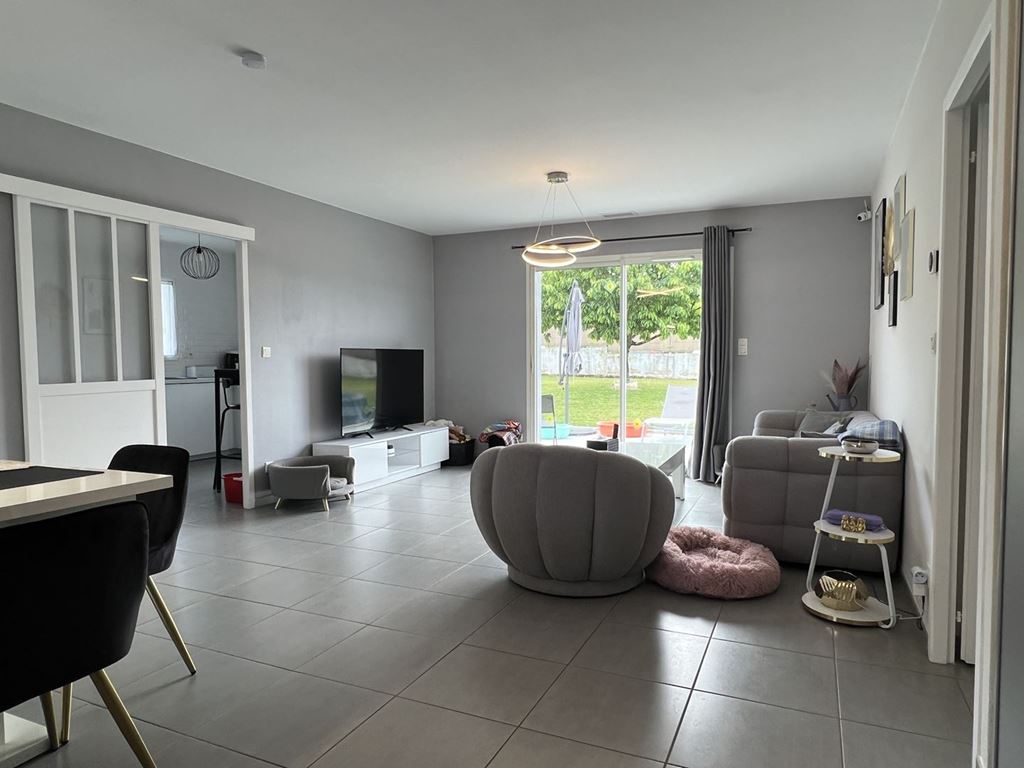 Maison Contemporaine ST DENIS DE PILE (33910) FP IMMOBILIER' title= 'Maison Contemporaine ST DENIS DE PILE (33910) FP IMMOBILIER