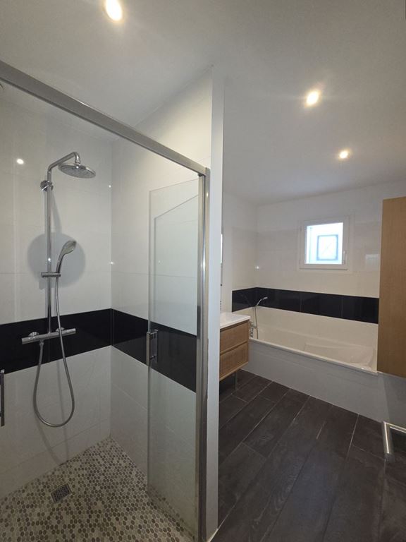 Maison Contemporaine - ST LOUBES (33450) - Agence Immobilière IMMOBY.ME