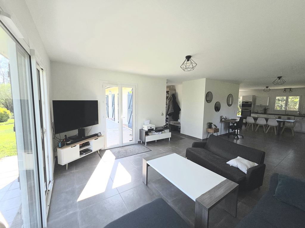 Maison ST DENIS DE PILE (33910) FP IMMOBILIER' title= 'Maison ST DENIS DE PILE (33910) FP IMMOBILIER