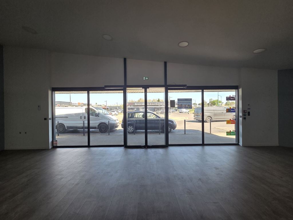 Local commercial LES BILLAUX (33500) FP IMMOBILIER' title= 'Local commercial LES BILLAUX (33500) FP IMMOBILIER