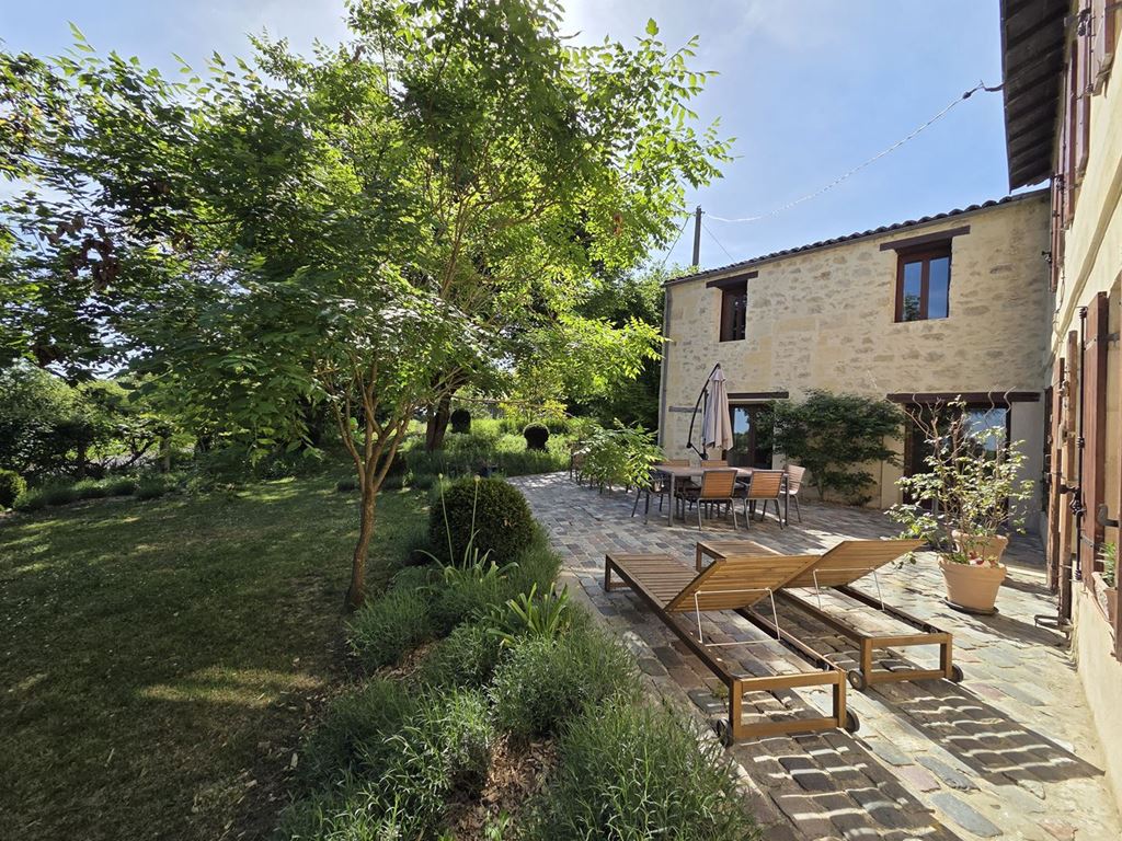 Maison en pierre ST AUBIN DE BRANNE (33420) FP IMMOBILIER' title= 'Maison en pierre ST AUBIN DE BRANNE (33420) FP IMMOBILIER