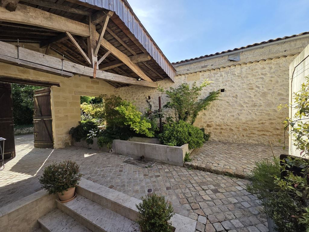 Maison en pierre ST AUBIN DE BRANNE (33420) FP IMMOBILIER' title= 'Maison en pierre ST AUBIN DE BRANNE (33420) FP IMMOBILIER